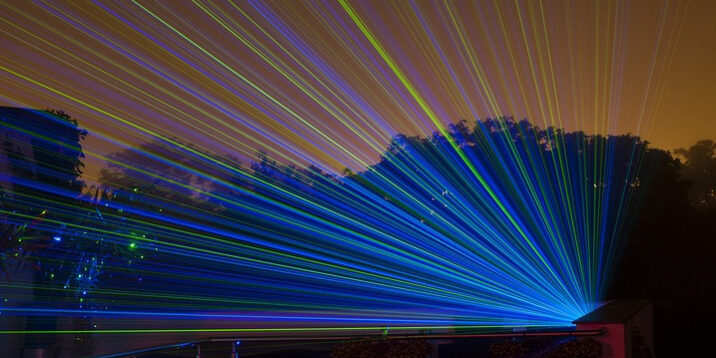 LASER-ฟิสิกส์